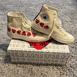 OFF WHITE-CONVERSE X COMME DES GARCONS PLAY ALL STAR CHUCK '70 HI "MULTI HEART"
